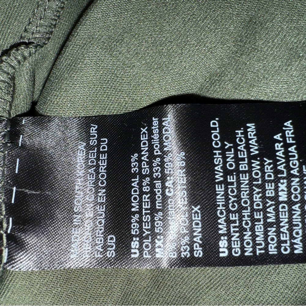 Chico's Zenergy Sandwashed Olive Short Sleeve Hoodie Jacket NWT size 00/XS2 - Picture 8 of 9